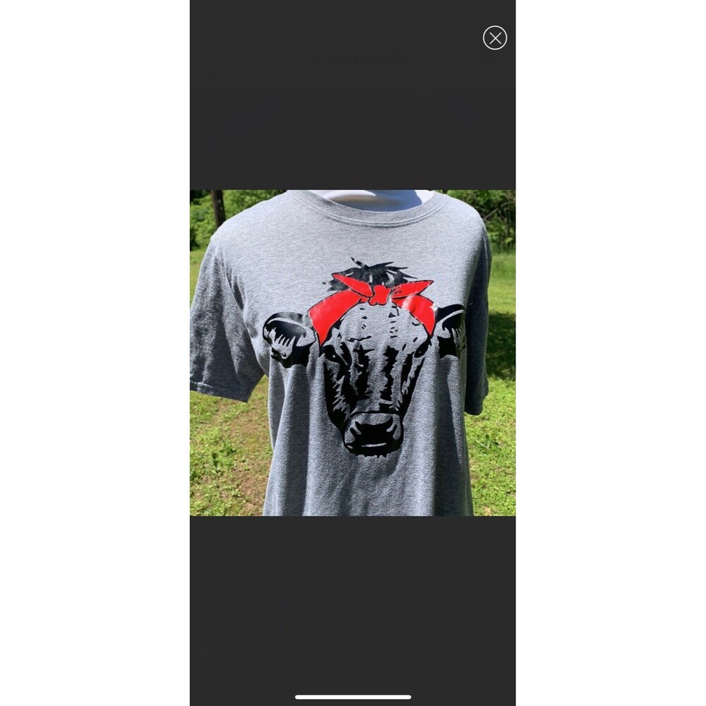 Super cute Comfy Cow Graphic Tee Size Medium Southern Style Cowgirl
